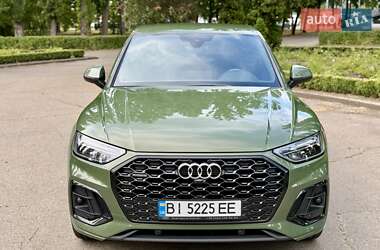 Внедорожник / Кроссовер Audi Q5 2021 в 