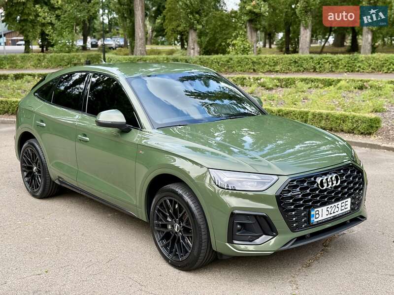 Позашляховик / Кросовер Audi Q5 2021 в Києві