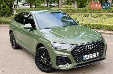 Внедорожник / Кроссовер Audi Q5 2021 в 