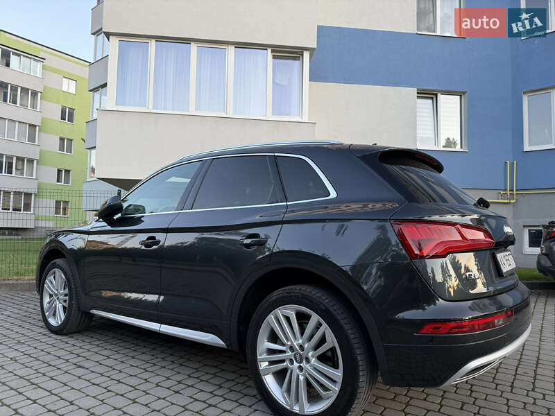 Позашляховик / Кросовер Audi Q5 2018 в Новояворівську