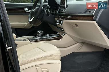 Внедорожник / Кроссовер Audi Q5 2018 в 