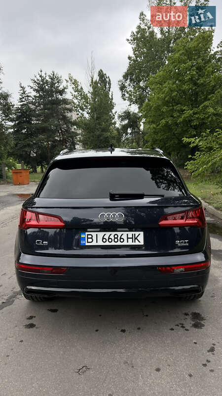 Внедорожник / Кроссовер Audi Q5 2018 в Горишних Плавнях