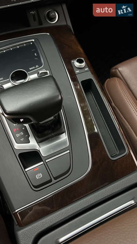 Внедорожник / Кроссовер Audi Q5 2018 в Горишних Плавнях