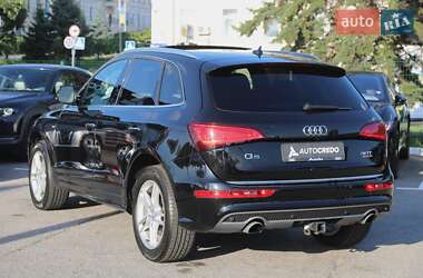 Внедорожник / Кроссовер Audi Q5 2016 в 
