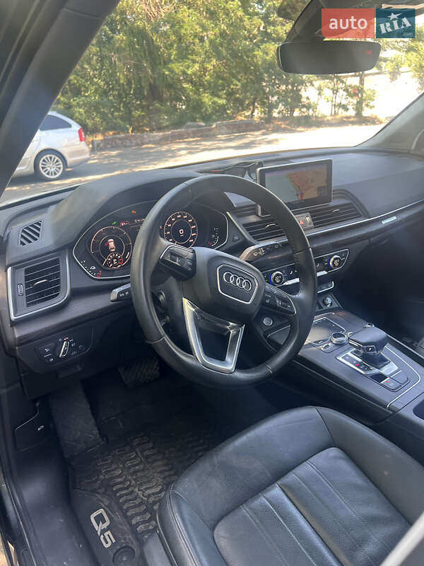 Внедорожник / Кроссовер Audi Q5 2020 в Днепре