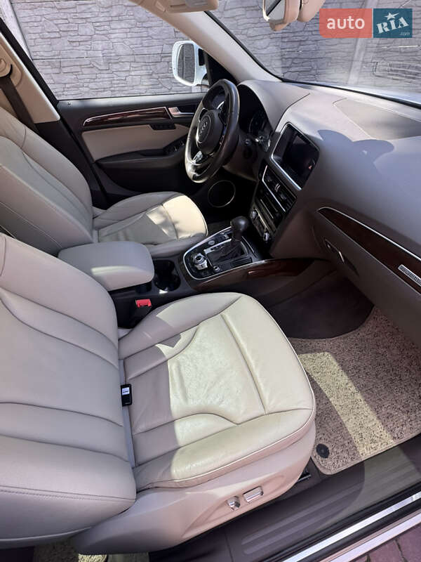 Внедорожник / Кроссовер Audi Q5 2016 в Львове