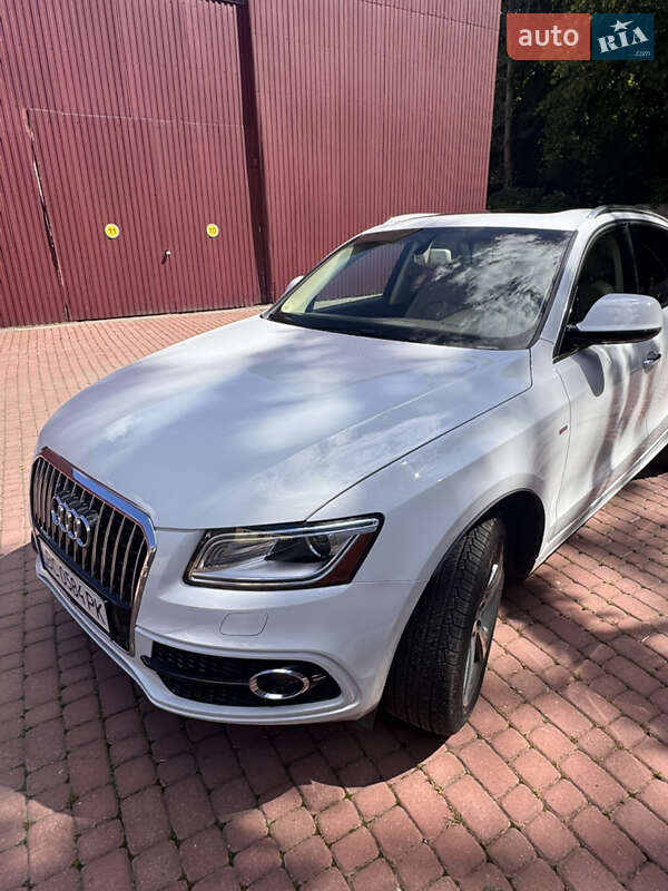 Внедорожник / Кроссовер Audi Q5 2016 в Львове