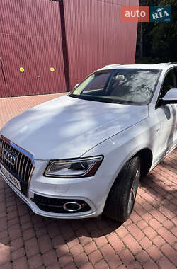 Внедорожник / Кроссовер Audi Q5 2016 в 