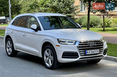 Внедорожник / Кроссовер Audi Q5 2018 в 