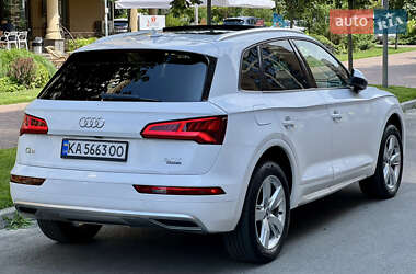 Внедорожник / Кроссовер Audi Q5 2018 в 