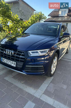 Позашляховик / Кросовер Audi Q5 2018 в Львові