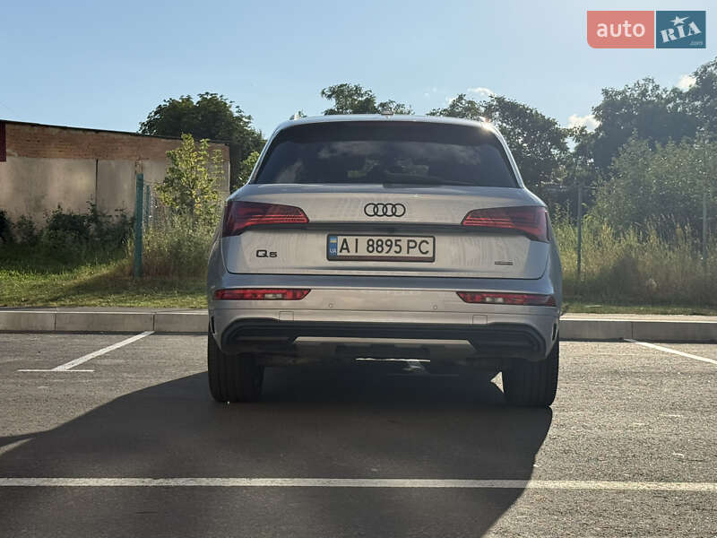 Внедорожник / Кроссовер Audi Q5 2021 в Умани