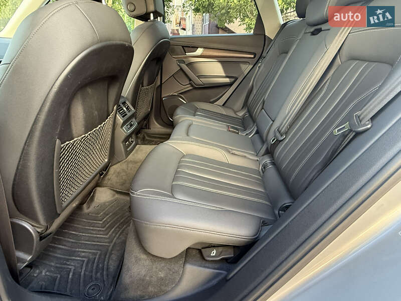 Внедорожник / Кроссовер Audi Q5 2021 в Умани