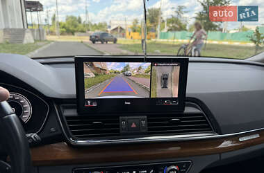 Внедорожник / Кроссовер Audi Q5 2021 в 