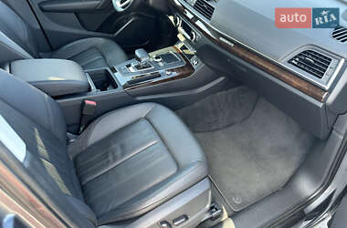 Позашляховик / Кросовер Audi Q5 2018 в 