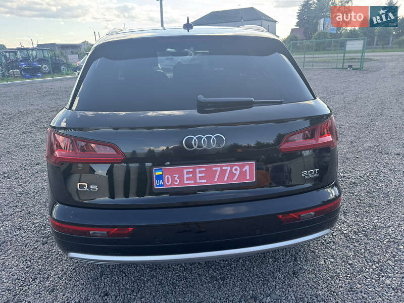 Внедорожник / Кроссовер Audi Q5 2018 в Луцке