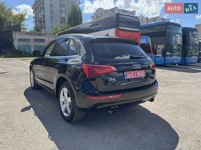 Позашляховик / Кросовер Audi Q5 2012 в Тернополі