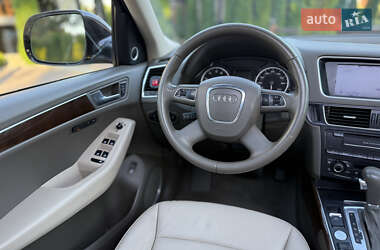 Внедорожник / Кроссовер Audi Q5 2012 в 