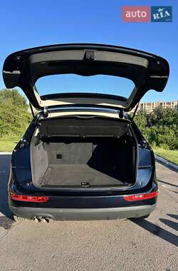 Внедорожник / Кроссовер Audi Q5 2010 в 