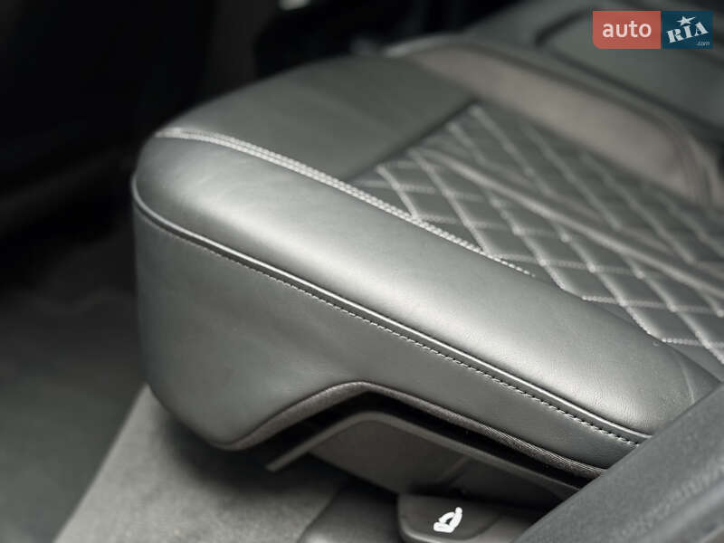Позашляховик / Кросовер Audi Q5 2020 в Луцьку