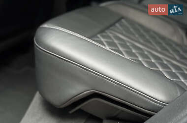 Внедорожник / Кроссовер Audi Q5 2020 в 