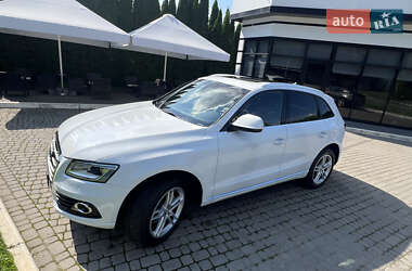 Внедорожник / Кроссовер Audi Q5 2016 в 