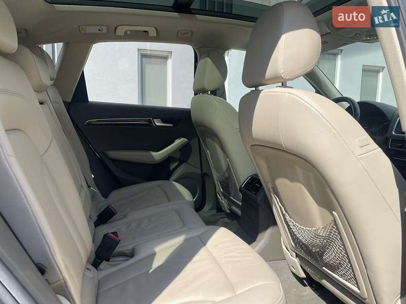 Позашляховик / Кросовер Audi Q5 2012 в Дніпрі