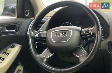 Внедорожник / Кроссовер Audi Q5 2012 в 