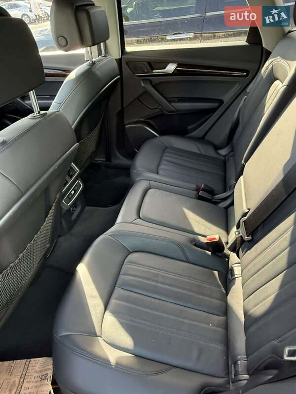 Позашляховик / Кросовер Audi Q5 2018 в Києві