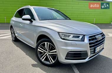 Позашляховик / Кросовер Audi Q5 2018 в 
