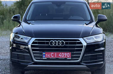 Внедорожник / Кроссовер Audi Q5 2017 в 