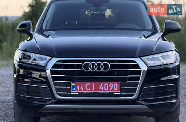 Внедорожник / Кроссовер Audi Q5 2017 в 