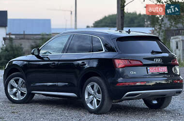 Внедорожник / Кроссовер Audi Q5 2017 в 