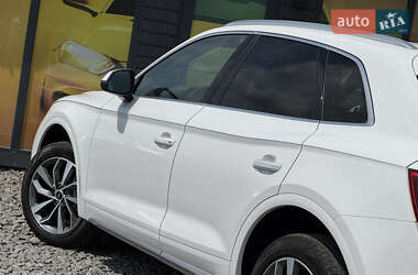 Внедорожник / Кроссовер Audi Q5 2020 в 