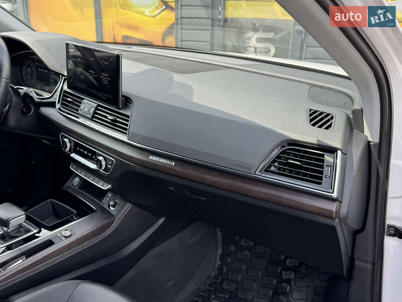 Позашляховик / Кросовер Audi Q5 2020 в Стрию