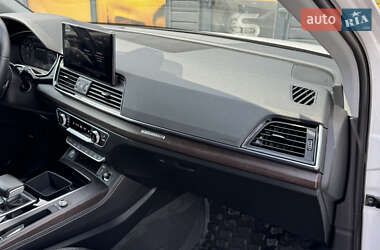 Внедорожник / Кроссовер Audi Q5 2020 в 