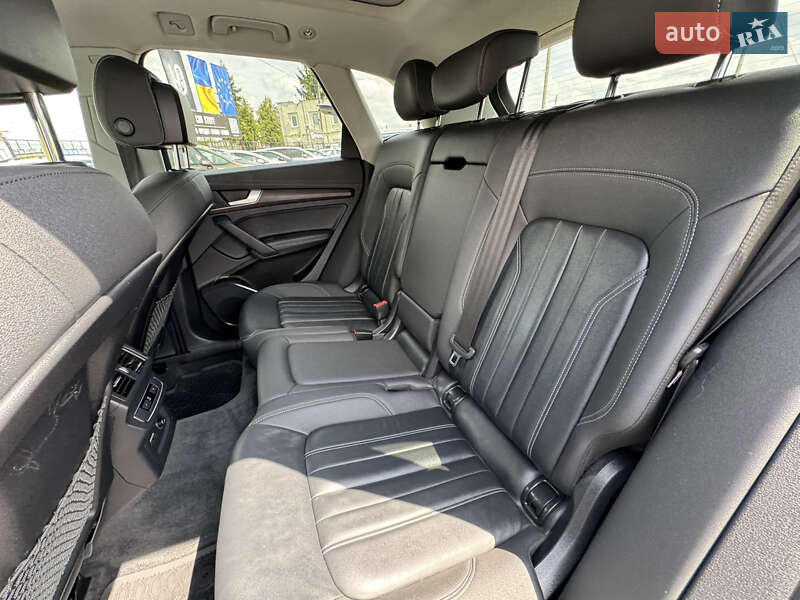 Позашляховик / Кросовер Audi Q5 2020 в Стрию