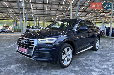 Позашляховик / Кросовер Audi Q5 2017 в Львові