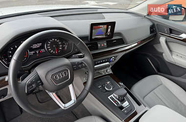 Внедорожник / Кроссовер Audi Q5 2019 в 