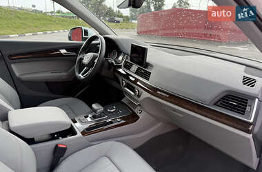 Внедорожник / Кроссовер Audi Q5 2019 в 