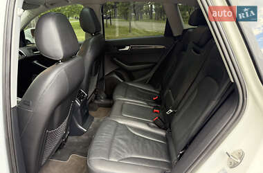 Внедорожник / Кроссовер Audi Q5 2012 в 