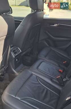 Позашляховик / Кросовер Audi Q5 2010 в 