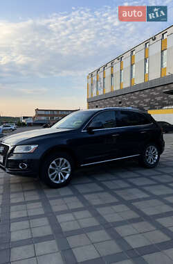 Внедорожник / Кроссовер Audi Q5 2015 в 