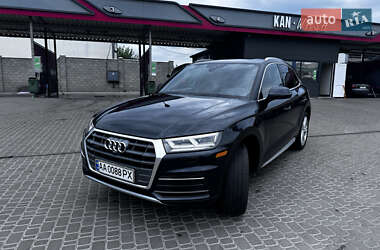 Внедорожник / Кроссовер Audi Q5 2017 в 