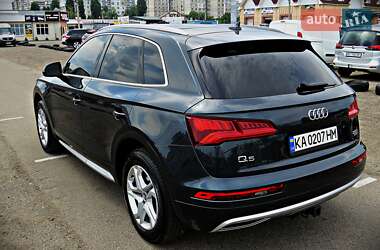 Внедорожник / Кроссовер Audi Q5 2017 в 