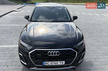 Внедорожник / Кроссовер Audi Q5 2021 в 