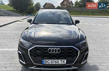 Внедорожник / Кроссовер Audi Q5 2021 в 