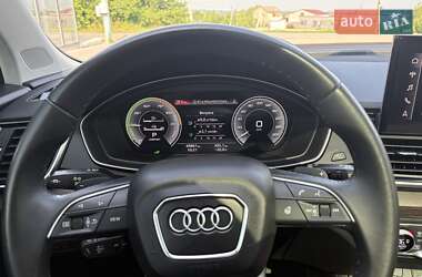 Внедорожник / Кроссовер Audi Q5 2021 в 