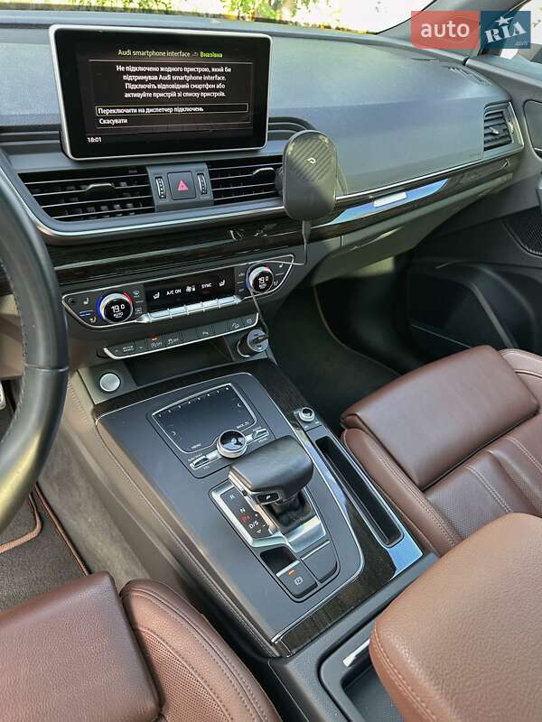 Внедорожник / Кроссовер Audi Q5 2017 в Киеве