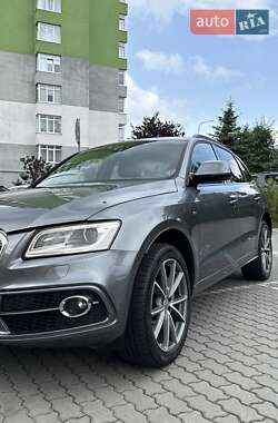 Внедорожник / Кроссовер Audi Q5 2015 в 